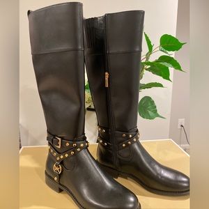 NEW Michael Kors Women Knee High Boots Preston Size US 7M Black Leather & Gold